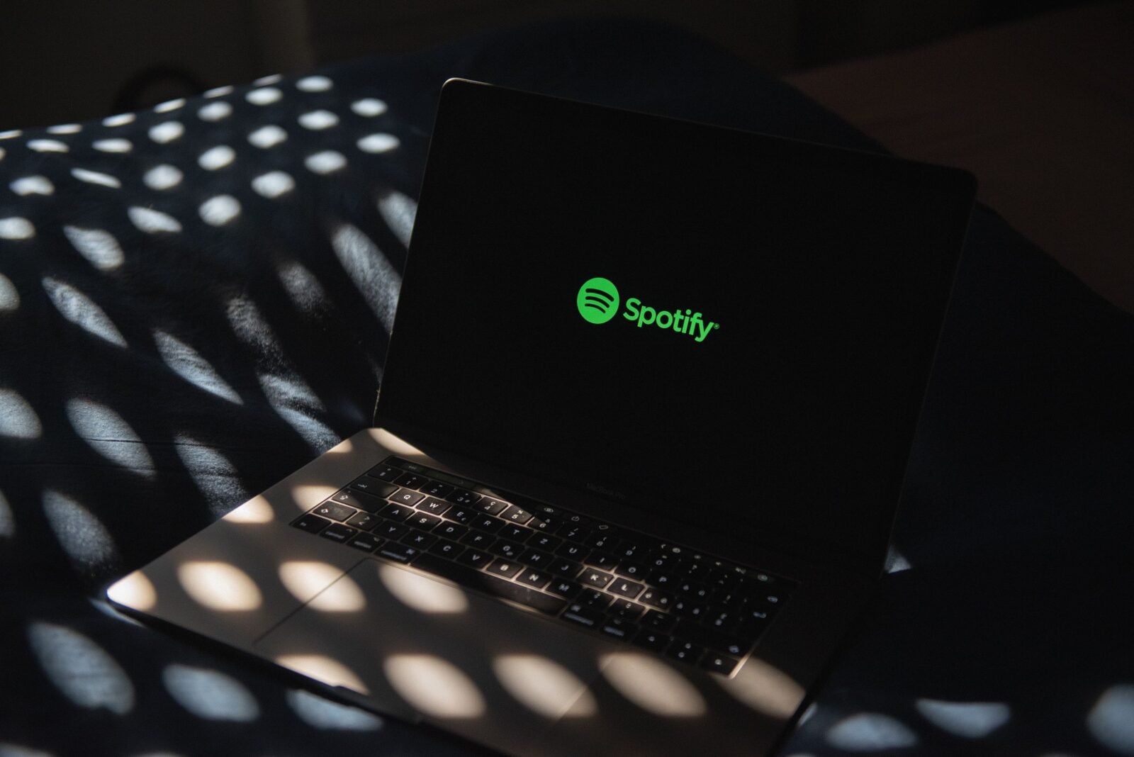 SI w Spotify
