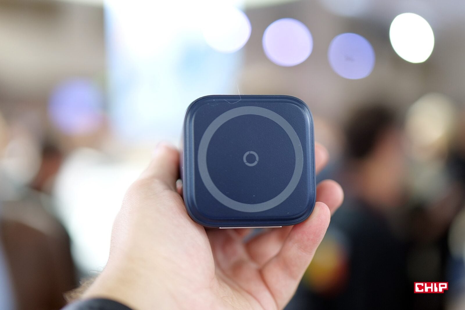 Ładowarka 3 w 1 MagSafe od Baseus - góra 