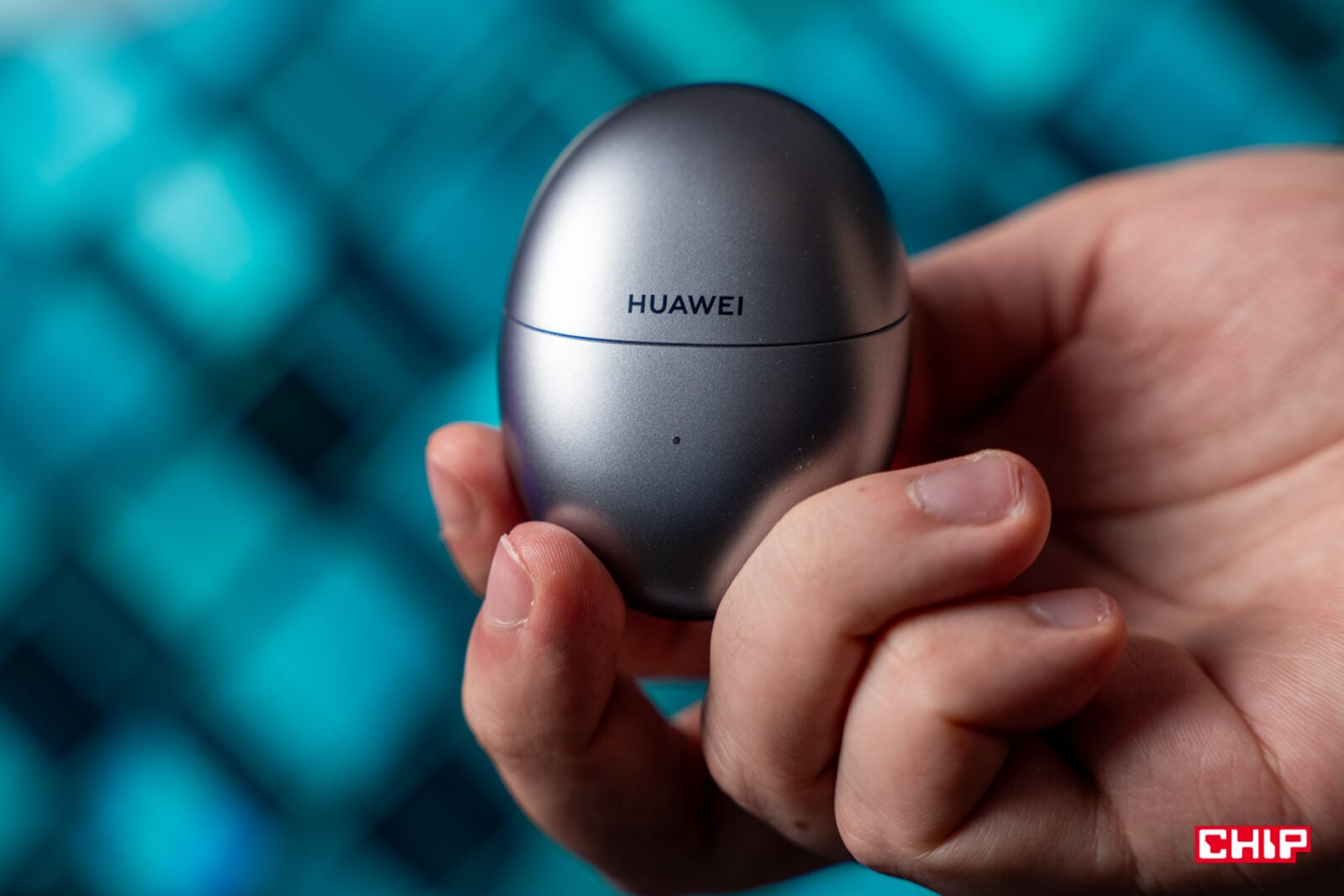 Huawei FreeBuds 5 zamknięte