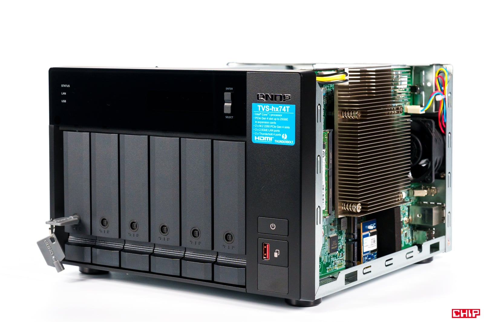 NAS QNAP TVS-h674T