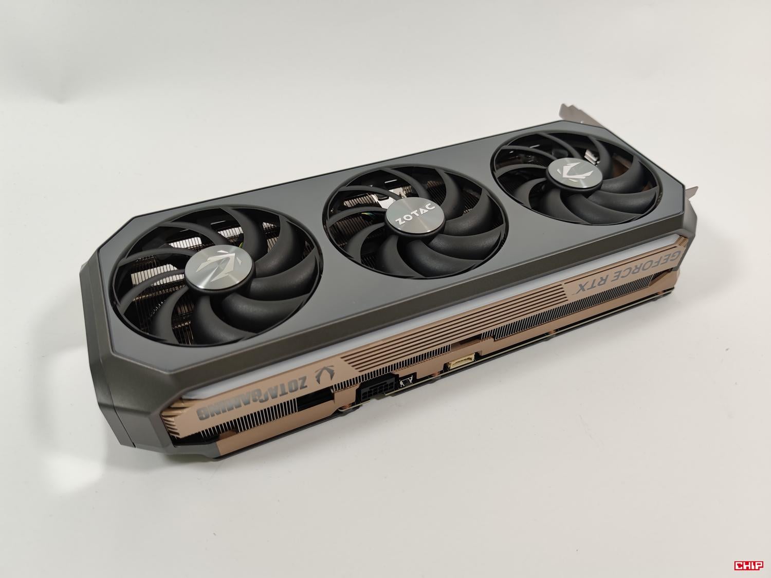 test ZOTAC GeForce RTX 5070 Ti AMP Extreme Infinity, recenzja ZOTAC GeForce RTX 5070 Ti AMP Extreme Infinity, opinia ZOTAC GeForce RTX 5070 Ti AMP Extreme Infinity