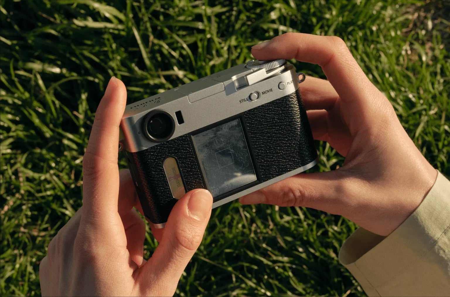 Fujifilm X half