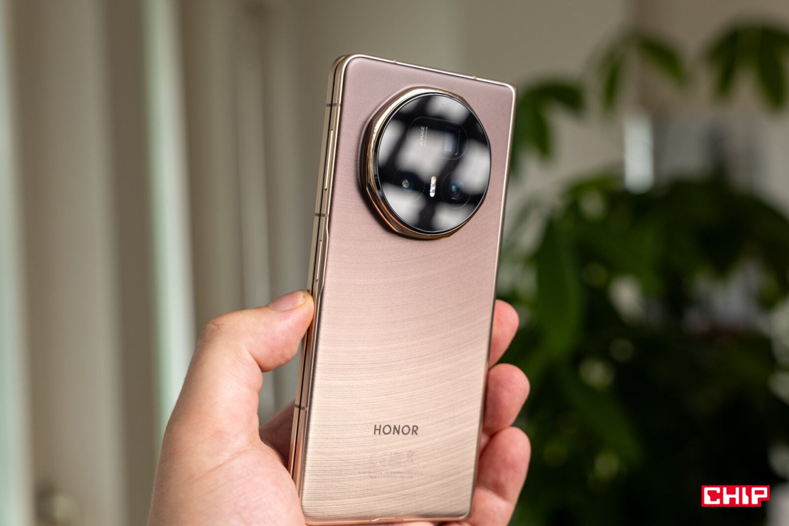 Honor Magic V5