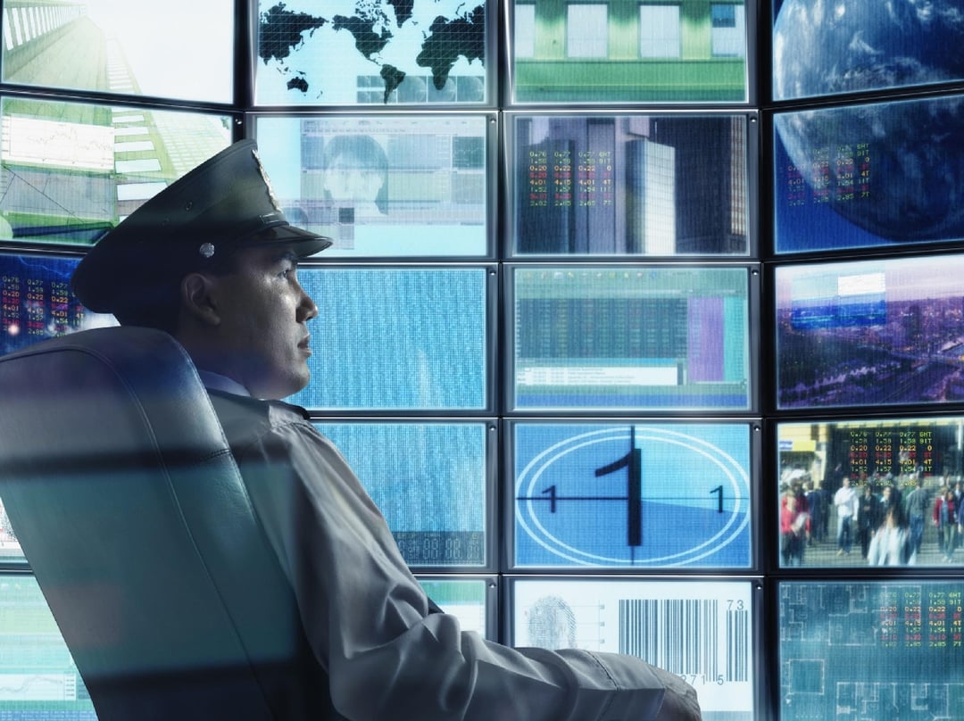 Jak bronić się przed inwigilacją