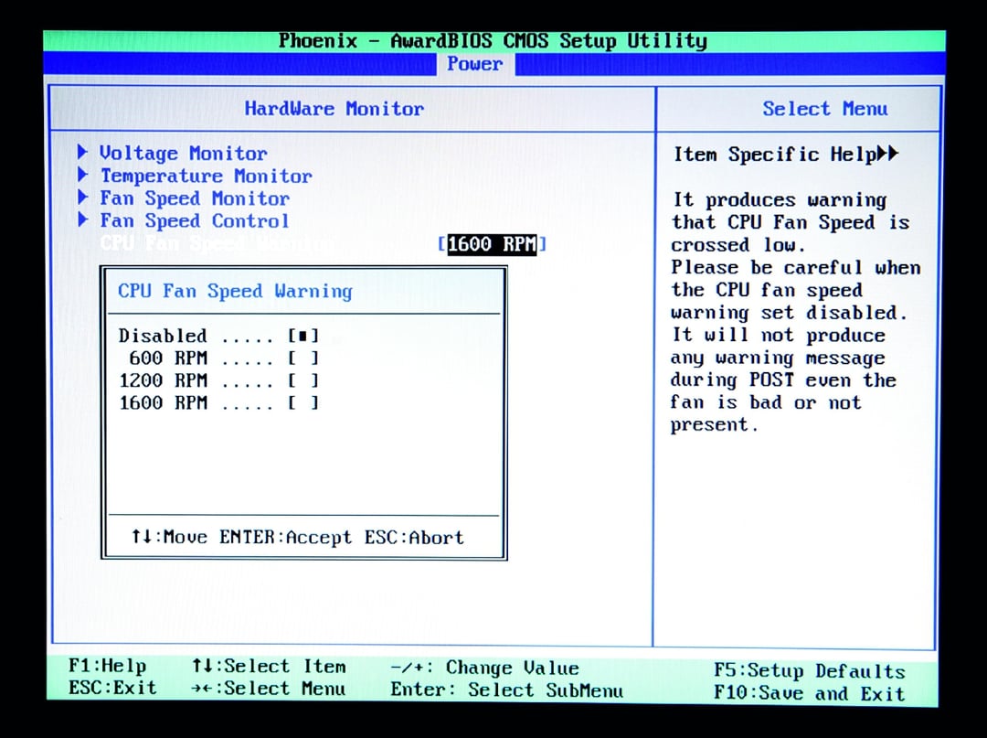 Komputer nie chce się ponownie uruchomić i ciągle piszczy