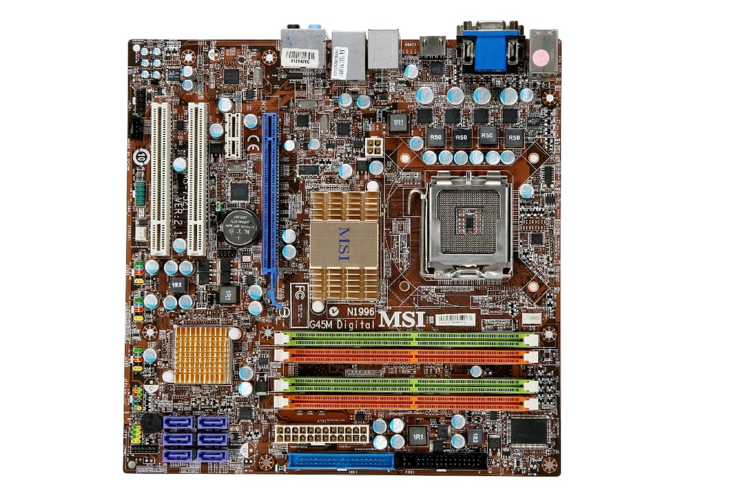 Pierwsza na świecie płyta mATX z technologią DrMOS