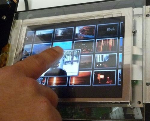 Panel dotykowy w trójwymiarze