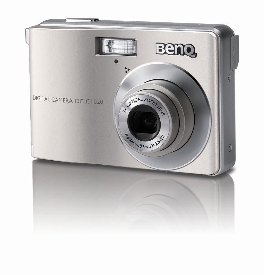 Aparat BenQ C1020 informuje o mrugnięciu fotografowanej osoby