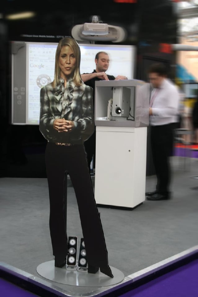 Wirtualna prezenterka Lucy, czyli powiew przyszłości