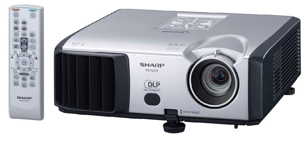Cichy projektor Sharpa