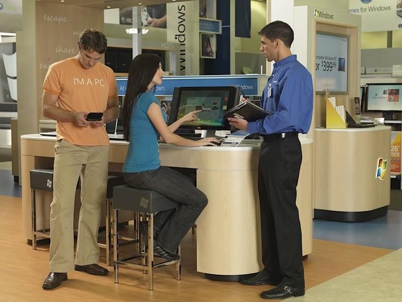 Sklepy Microsoftu otwarte w dniu premiery Windows 7?