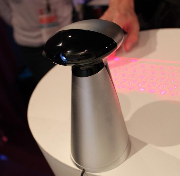 Komputer przyszłości – wyświetla ekran i klawiaturę