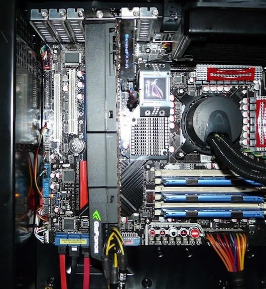 CES 2010: Nvidia prezentuje układ Fermi, tak jakby…