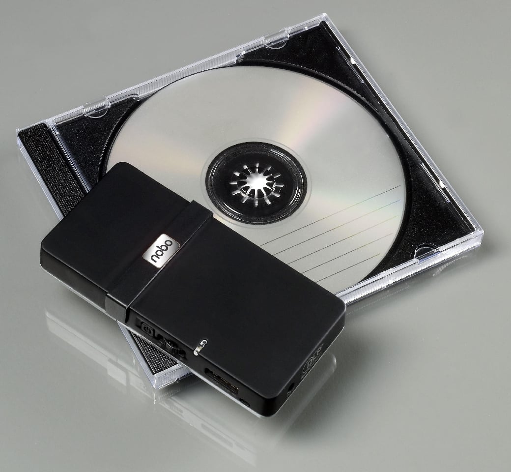 Kieszonkowy projektor multimedialny z 4 GB pamięci