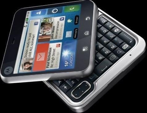 Motorola Flipout z Androidem 2.1 i klawiaturą QWERTY już w Polsce