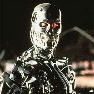 Skynet online. Jutro koniec świata!