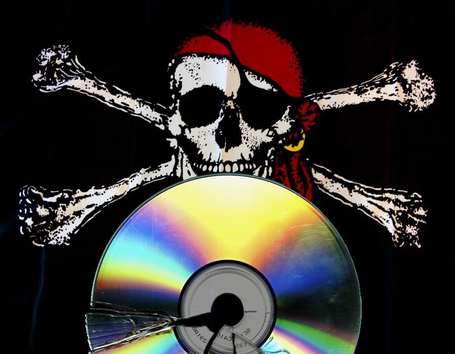 Skala piractwa komputerowego w Polsce na poziomie 53%