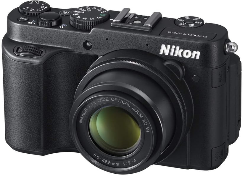 Nikon Coolpix P7700