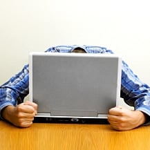 Ponad 6 godzin dziennie w Sieci