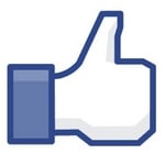 Facebook w wakacje pozostawia inne media w tyle