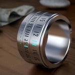 Ring Clock: zegarek w pierścionku