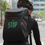 SEIL: plecak z ledowymi kierunkowskazami