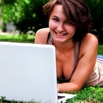 Jako jedyni na świecie częściej korzystamy z laptopów, niż smartfonów