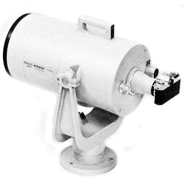 Używany obiektyw Nikona za 25 tysięcy dolarów