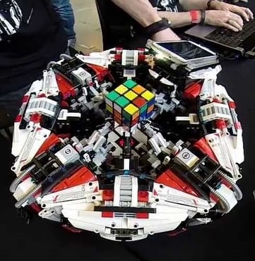 Robot oparty o Samsunga Galaxy S4 pobił rekord świata