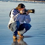 Badania: Udostępnianie zdjęć obniża radość życia