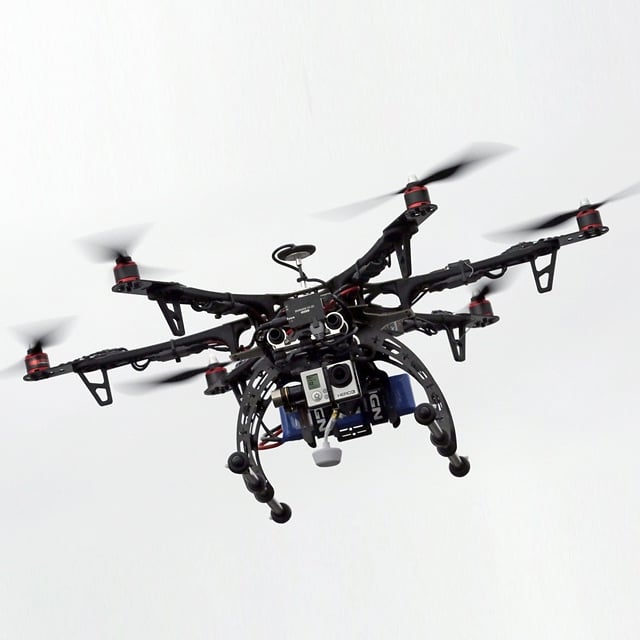 Chińczycy przypilnują studentów za pomocą dronów