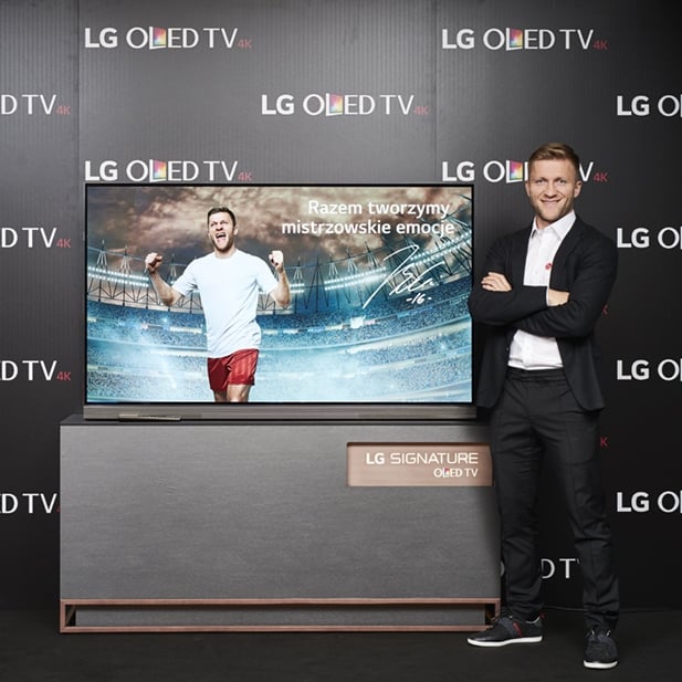 LG i Samsung też mają swoich piłkarzy