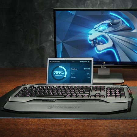 Roccat Skeltr – wielofunkcyjna, inteligentna klawiatura