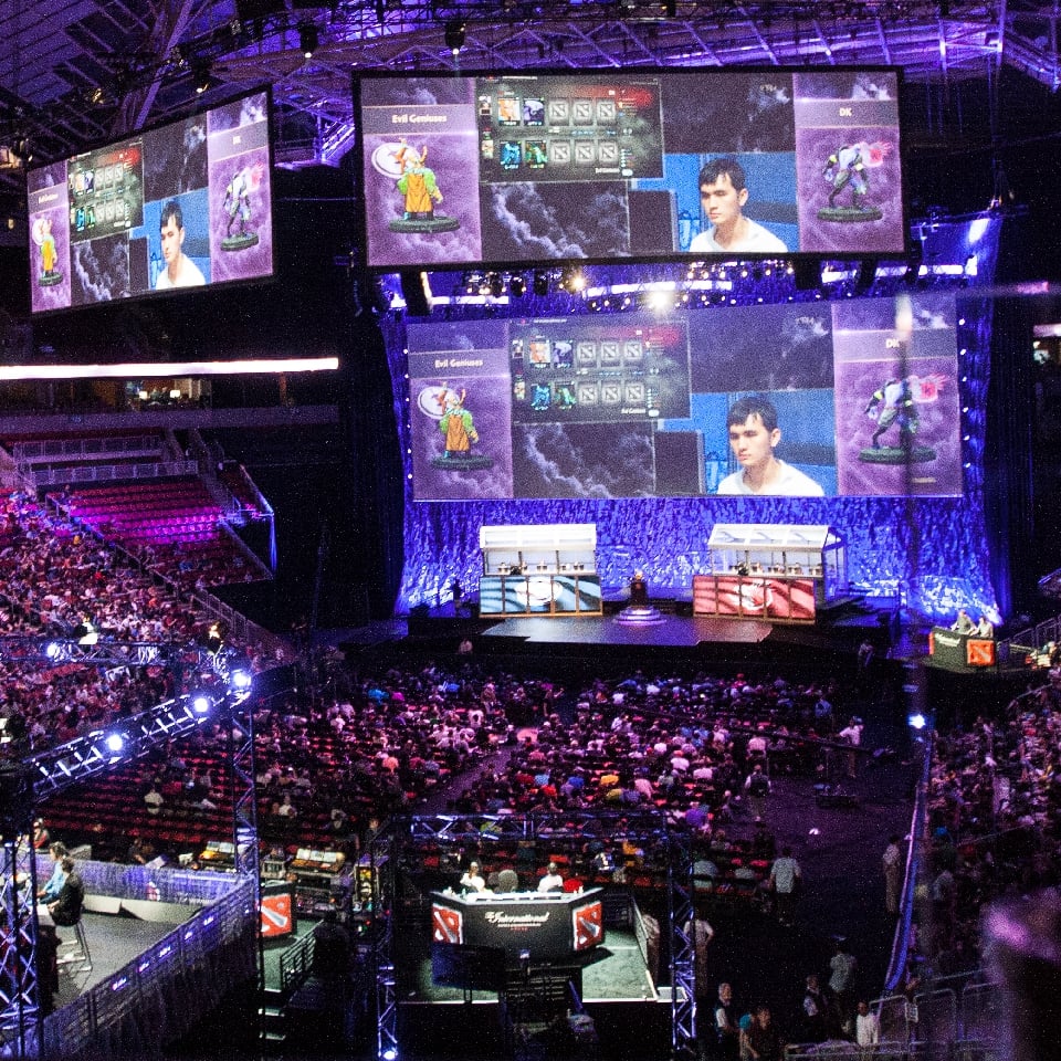 Polska uwielbia e-sport!