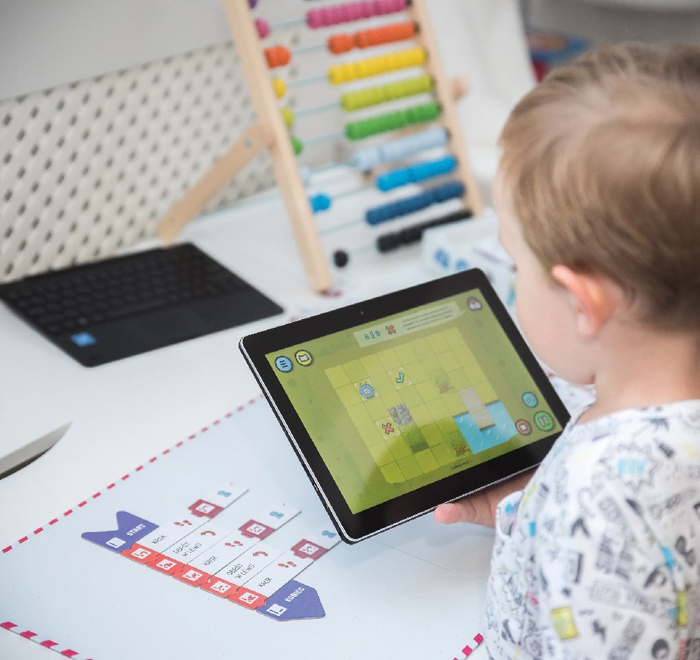 Dzięki tej grze Twoje dziecko pokocha programowanie