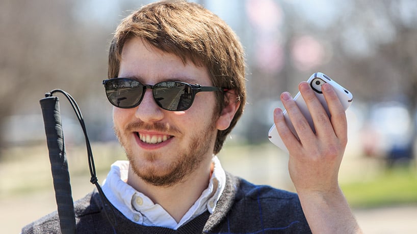 Seeing AI: Narrator otoczenia dla niewidomych