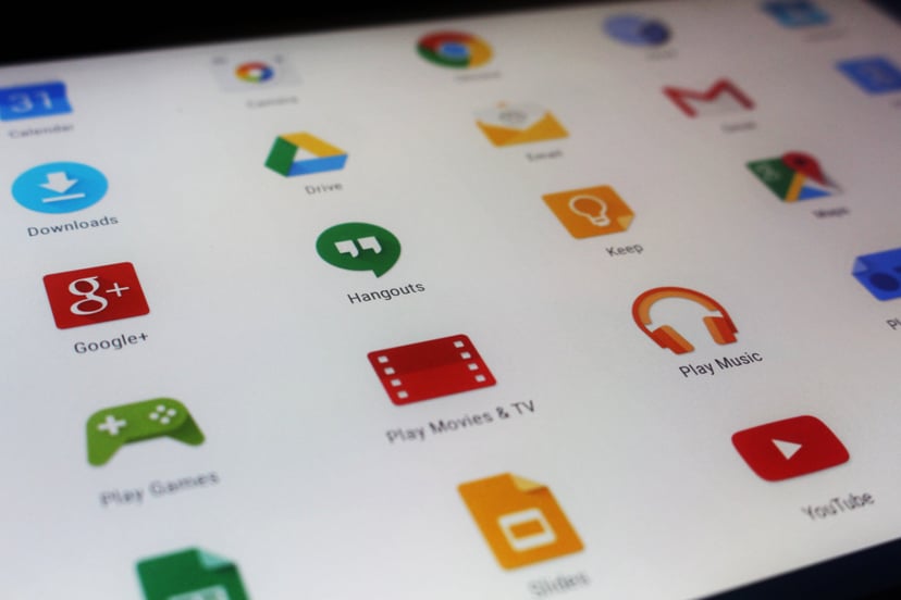 Groźny trojan skutecznie udaje różne aplikacje i kradnie pieniądze