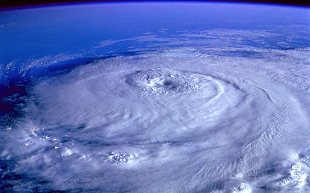 Tesla wydłużyła zasięg aut w związku z huraganem Irma