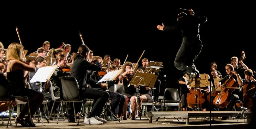 Brytyjskie służby szukają pracowników wśród… muzyków