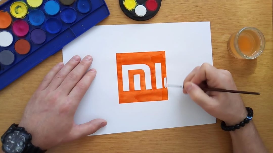 Xiaomi R1 – niedrogi i bez ramek