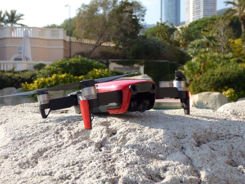 Dron, który lata 68 km/h