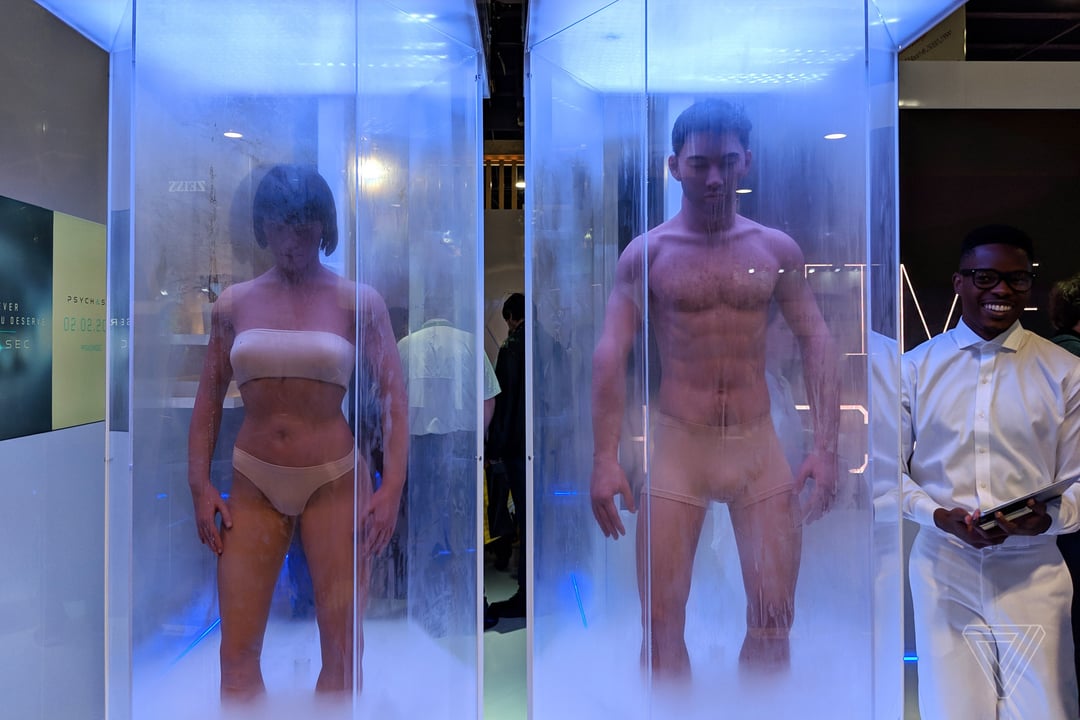 “Przenieś się do nowego, lepszego ciała” – kusiły hostessy