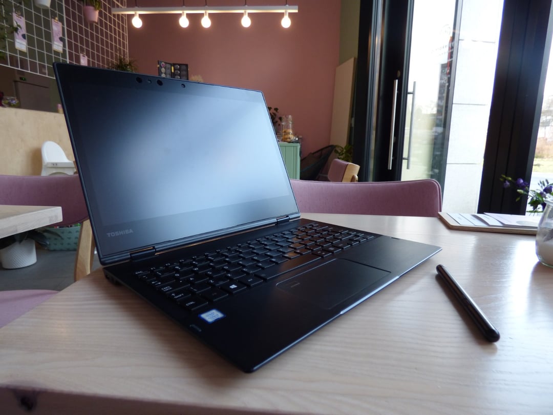 TEST: Toshiba Portégé, czyli ultralekki laptop 2w1