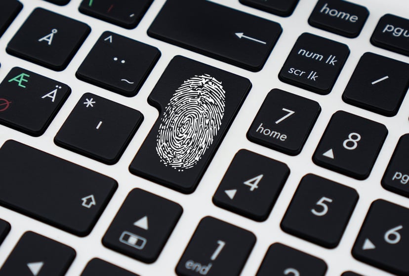 Niedługo zalogujemy się na strony internetowe za pomocą odcisku palca