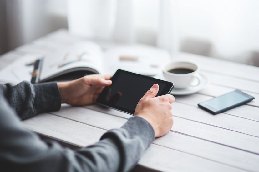 Większość użytkowników tabletów uskarża się na bóle karku