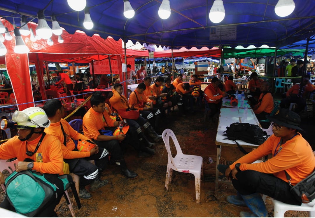 Nurkowie na Tajlandii uratowali 4 chłopców – na razie akcję przerwano