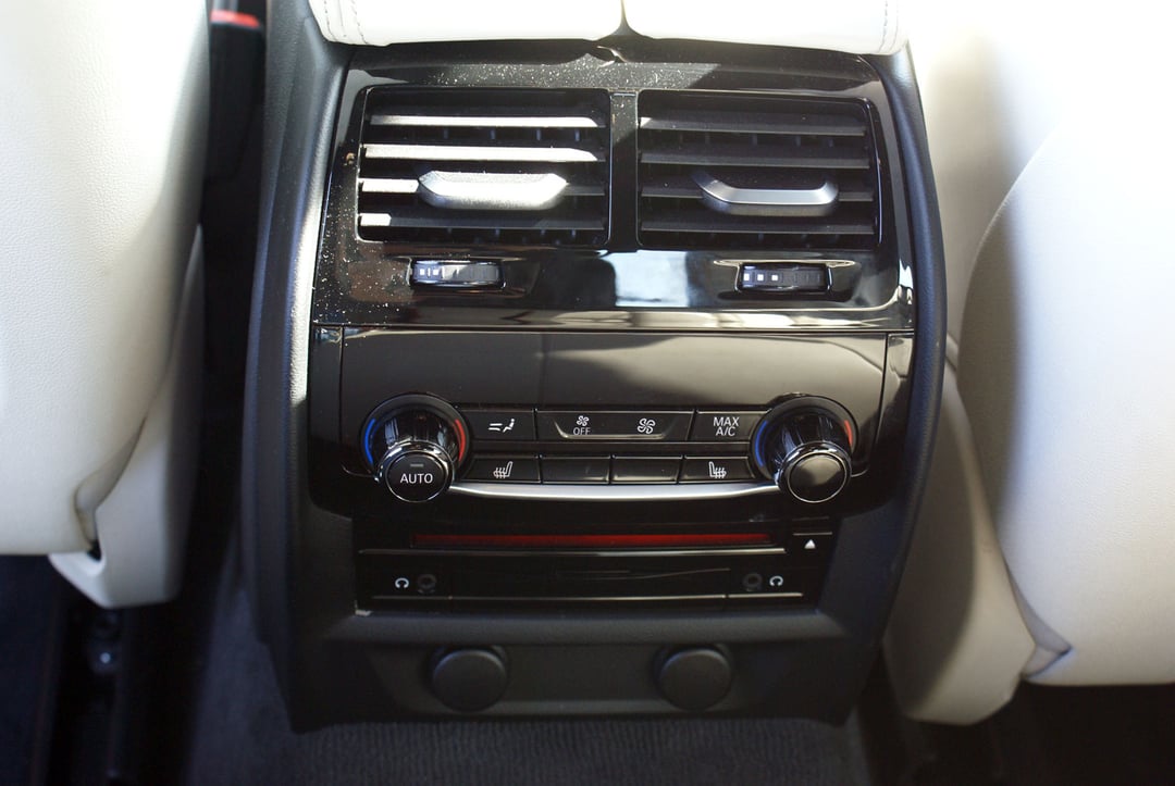 Nowy czynnik chłodniczy Daikin podwaja zasięg elektrycznych samochodów