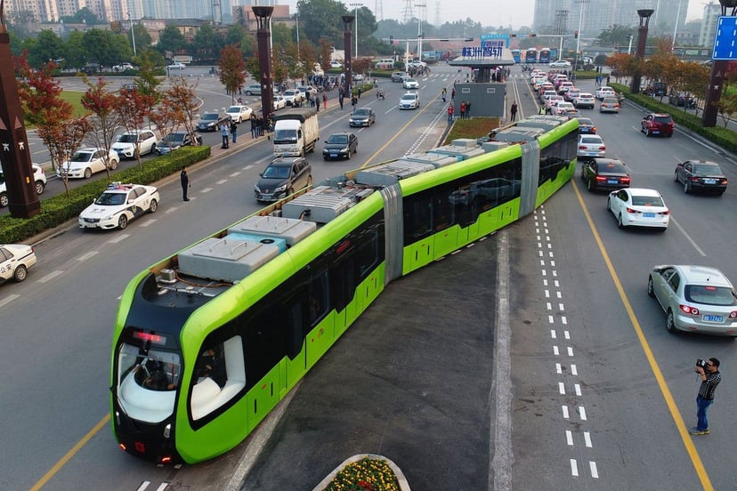 Autonomiczny, elektryczny tramwaj jeździ już w Chinach