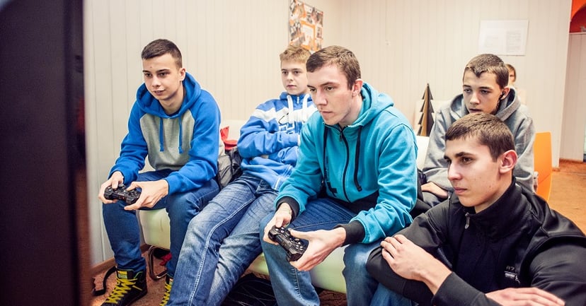 Badania: dzieci marnują czas przed ekranem