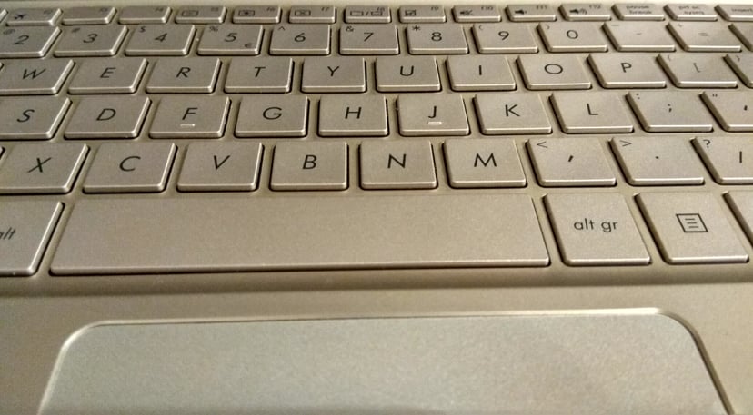 FELIETON: media internetowe są gorsze od tradycyjnych?